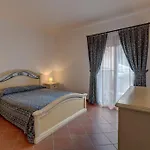 Charming Small V4 Sleeps 4 - No Pool Villa Punta de su Torrione