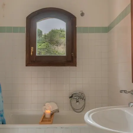 Charming Small V4 Sleeps 4 - No Pool