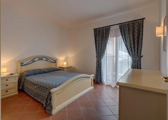 Charming Small V4 Sleeps 4 - No Pool فيلة Punta de su Torrione